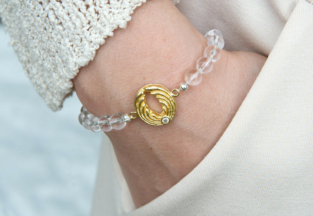 Bergkristall-Armband mit Engel – Gold.